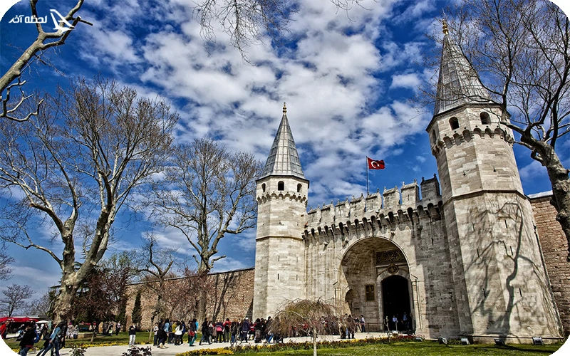 روز دوم؛ گشت در کاخ توپکاپی و خرید سوغاتی ار بازار بزرگ